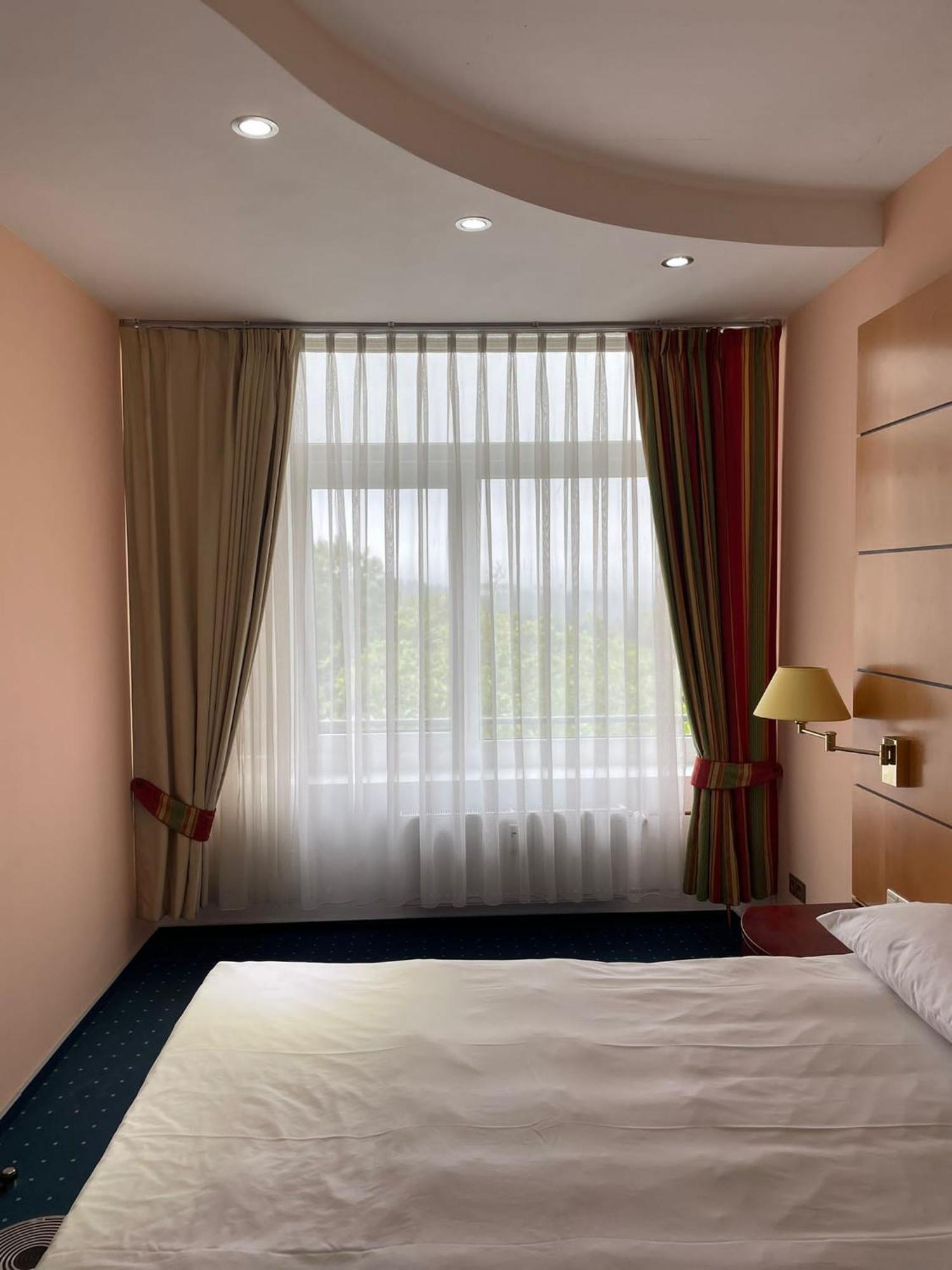 Eventhaus Aparthotel Panzweiler Bagian luar foto